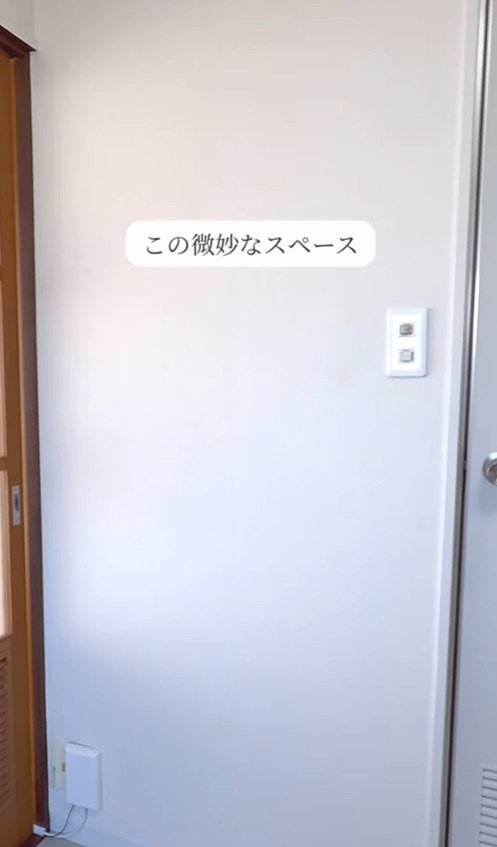 【築35年アパートDIY】スリムな靴箱を収納棚として活用！デッドスペースがすっきり見違えた！