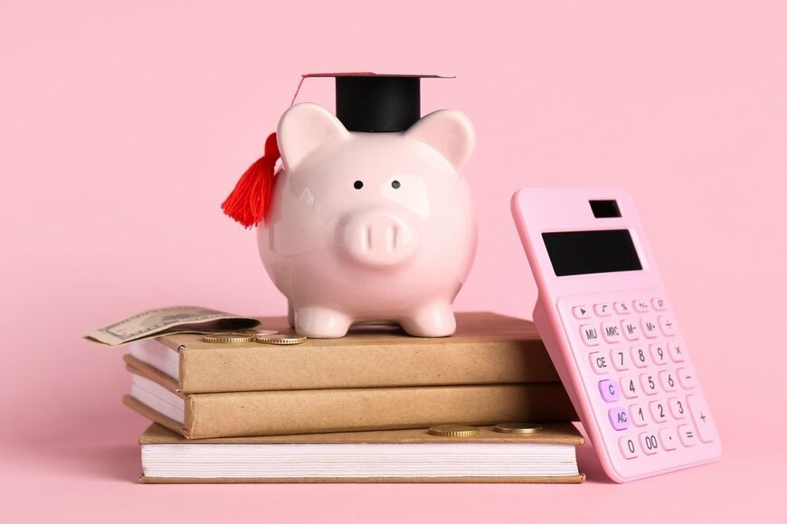 【返済不要】給付型奨学金の対象世帯とは？4人世帯なら年収635万円まで対象になるケースも