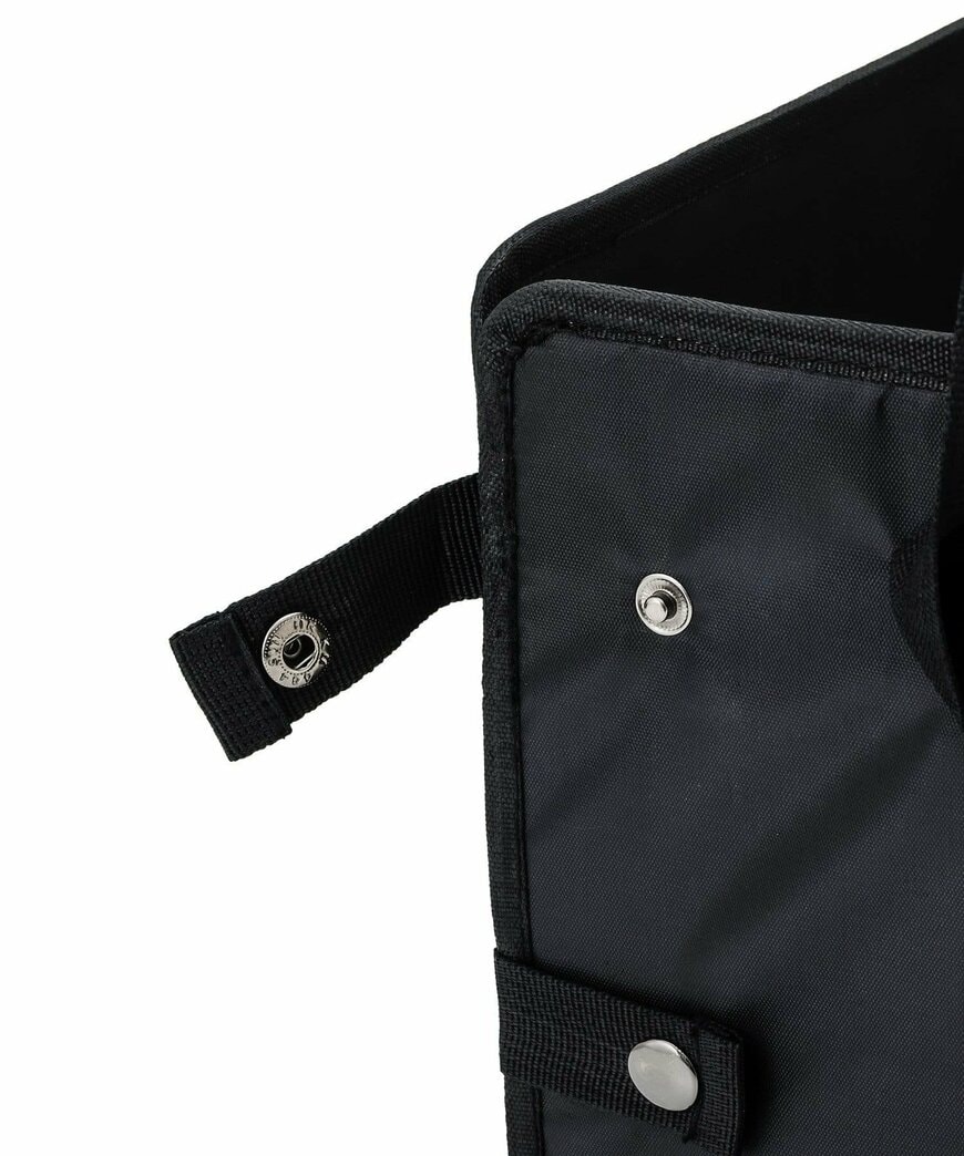 出所：3COINS公式　KIDS用折りたたみフットレスト