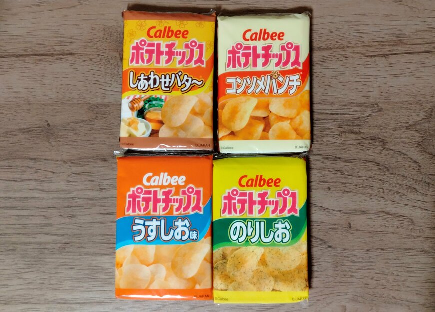 筆者撮影（セリア、カルビー ポテトチップス 4個パック）