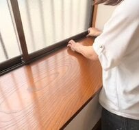 【築30年超の和風中古戸建DIY】イージーウォールテープで昭和な出窓が大変身！心ときめく「推しカラー」仕様に