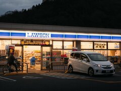 姫路市内で撮影されたローソンの外観　異世界転生したような光景に思わず二度見