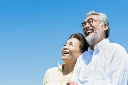 年金、60～89歳の「ふつうのシニア」ひと月あたり《平均いくら》もらってる？年代別の「平均年金月額」一覧表でわかりやすく解説