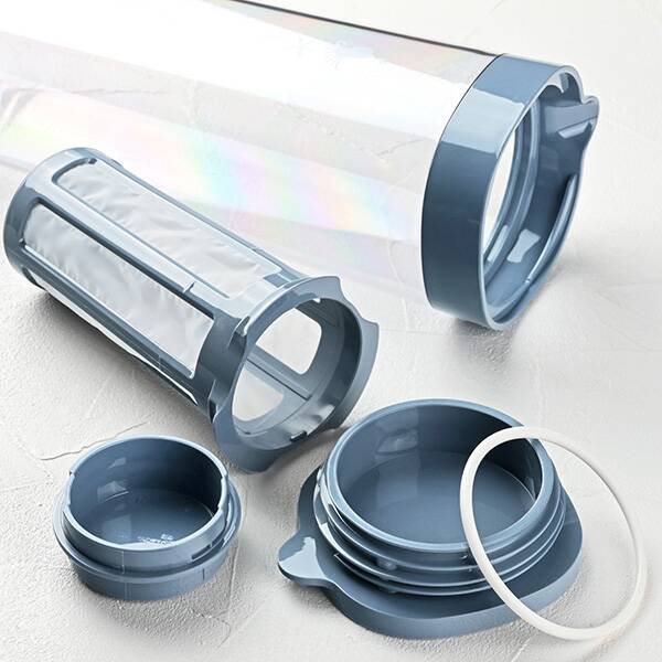 横に寝かせた状態でも収納可能