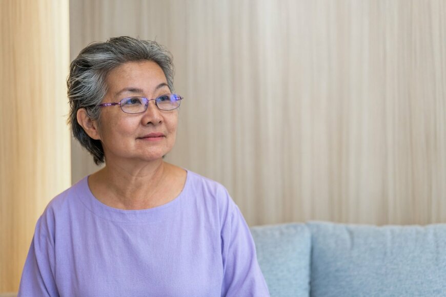 65歳以上・無職夫婦の “本当の収入と支出”。国民年金・厚生年金と貯蓄の平均データもセットで確認！