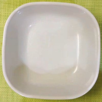 母が作る【男子高校生弁当】彩り豊かな〈肉野菜炒め〉や〈卵焼き〉をのせた「のっけ弁当」が話題