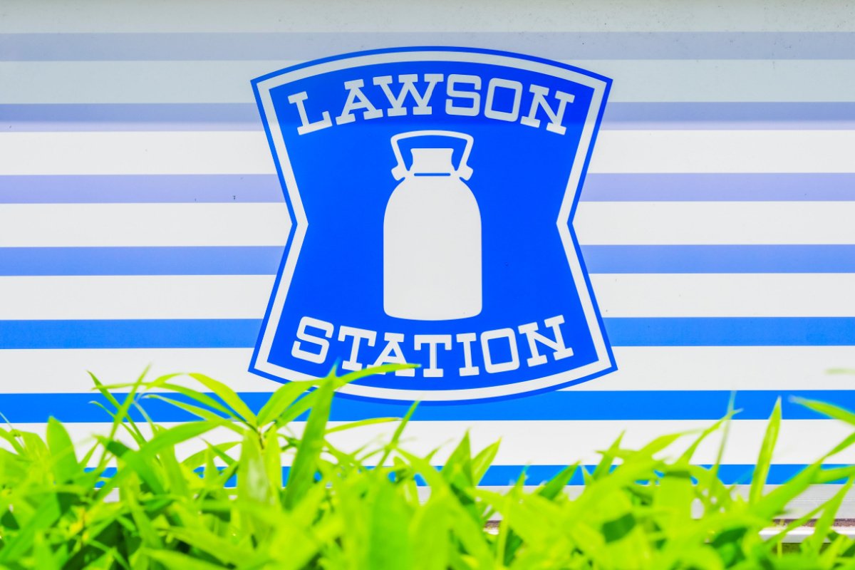 【ローソン】新発売のスイーツ3種!1個あたり約26円「なめらかカスタードのプチシュー 12個」神コスパです