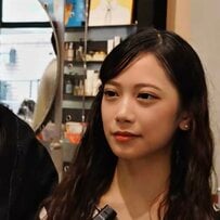 【劇的イメチェン】「パーマを落としたい」女性がストレートヘアで大変身！「最高です！」笑顔あふれる