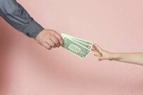 「子供に経済感覚を掴ませるトレーニング」三姉妹の母が実践している方法とは？