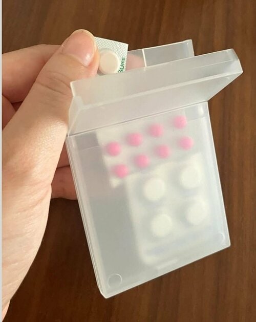 半透明はお薬などを入れても見分けがつきやすい
