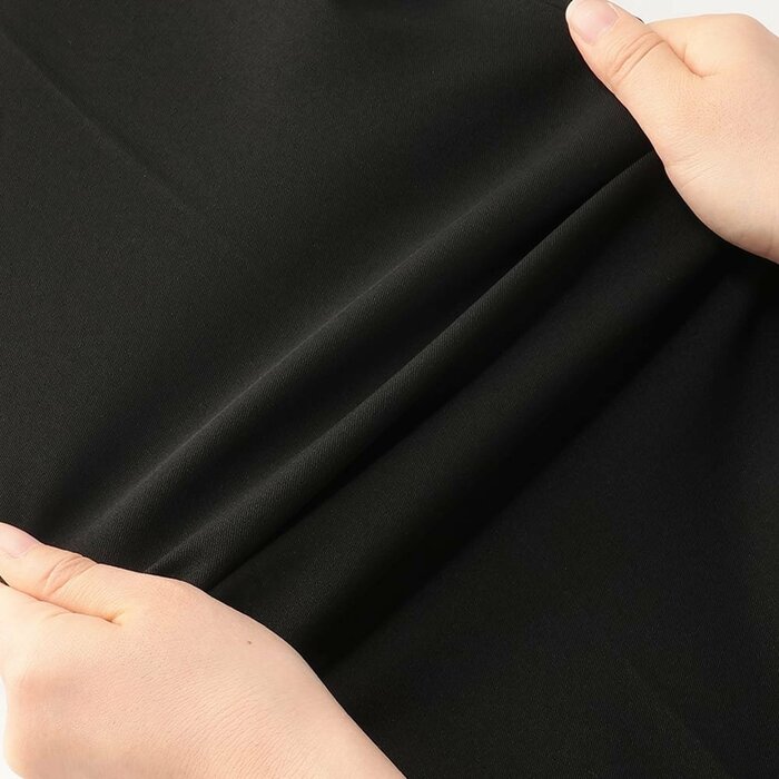 横ストレッチが効いているので動きやすさも抜群