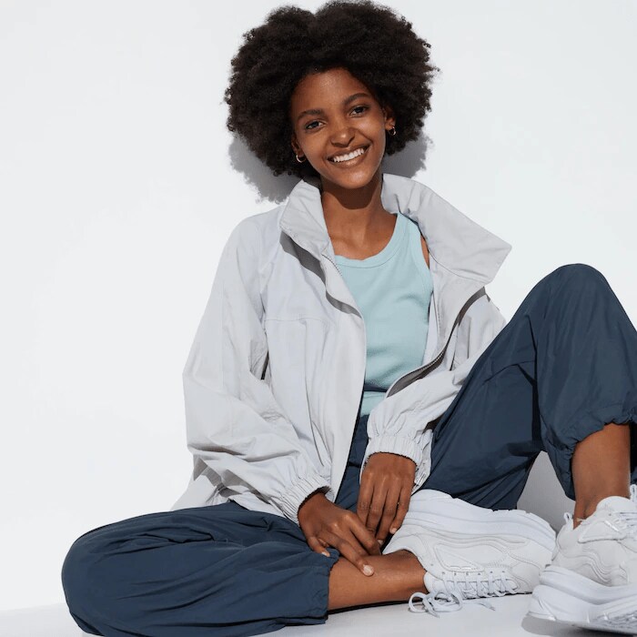 UPF50+で紫外線を90％以上カット！価格は4990円（税込）／出所：ユニクロ公式 UVカットユーティリティブルゾン