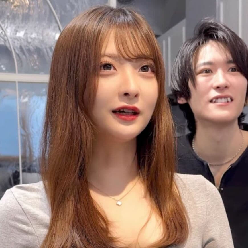 【大変身】丸顔に悩む女性が似合わせカットで大胆イメチェン！「めっちゃ綺麗！」と感動！