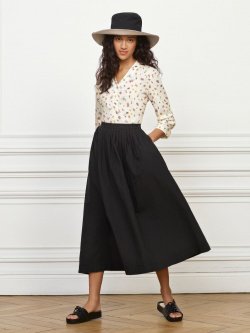 出所：ユニクロ公式オンラインストア リネンコットンギャザースカート