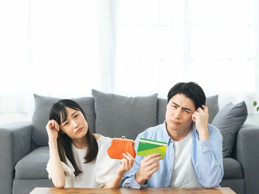 なぜ過去最多？平均貯蓄2059万円の裏で進む定期預金の減少。増えた額の大半は有価証券という実態