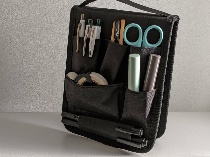 筆者撮影（Standard Products、持ち運べる文具収納ケース）