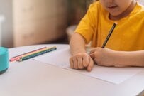 6歳児が描いた「国旗がデザインされた飛行機」　込められた願いに思わずウルッとしてしまう…