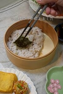 「お昼に花火が見れるなんて！」夫につくる愛情弁当「のり弁」には……なんと〈打ち上げ花火〉！？