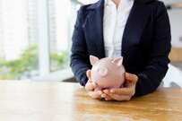 【女性のライフコースと年金】共働き1254万世帯へ！それぞれの歩みに応じた年金受給額の目安をFPが解説