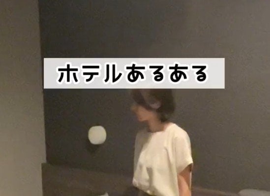 ホテルで連泊する時は荷物をどのぐらい片付けてる？投稿の内容に「ゴミとタオルだけ」などの体験談が続出