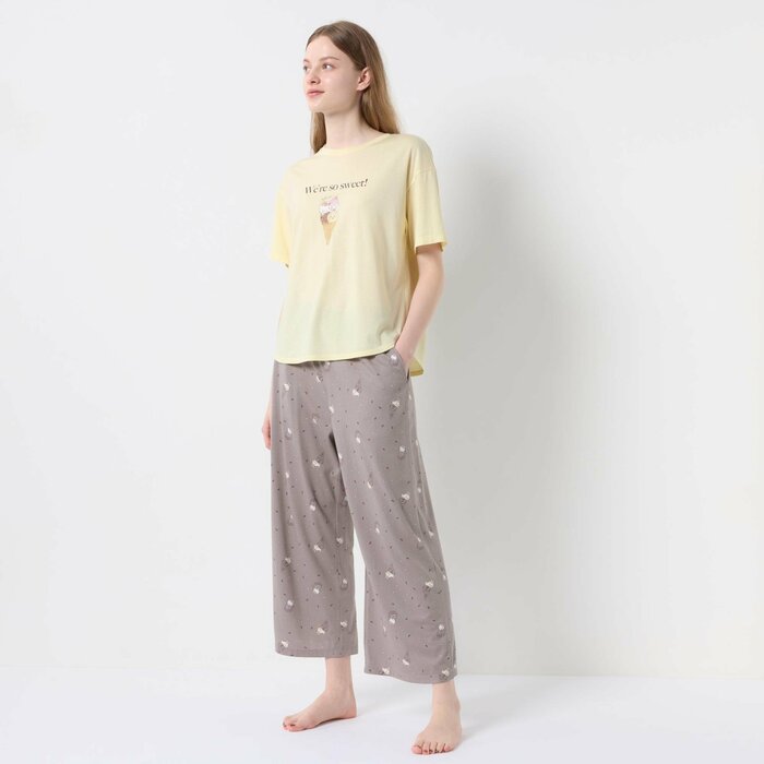 ユニクロ公式 ちいかわ×サンリオキャラクターズ:スイーツコレクションラウンジセット(半袖)