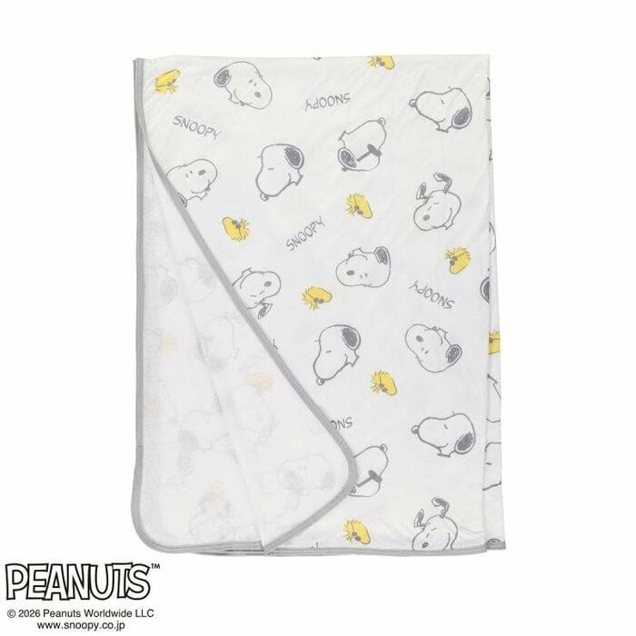 ゆったりとした大きさの「ケット(3729円)」