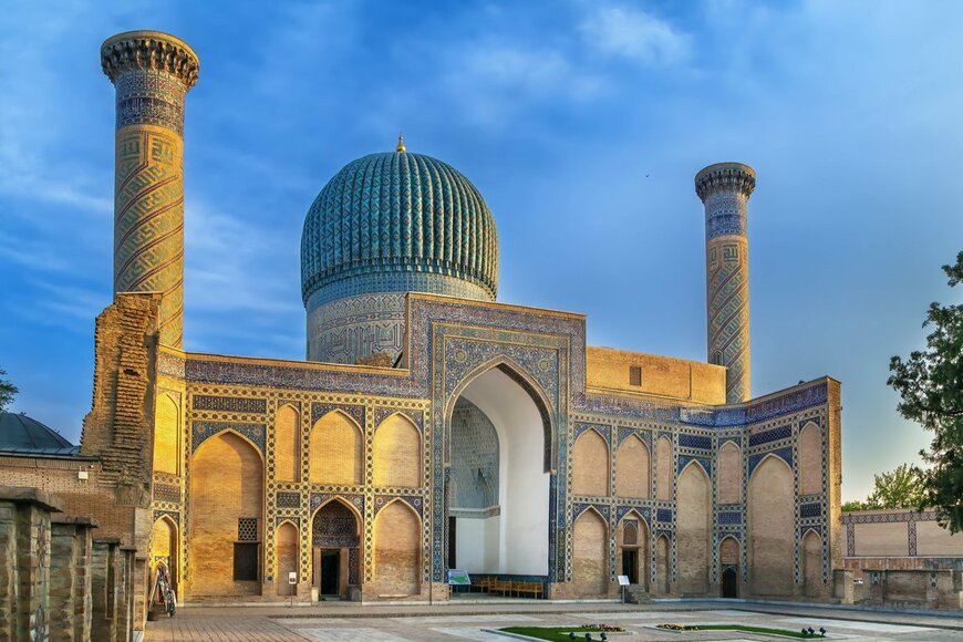 ウズベキスタンで食べた「おいしすぎるお菓子」 日本では馴染みのないお菓子が話題に LIMO くらしとお金の経済メディア