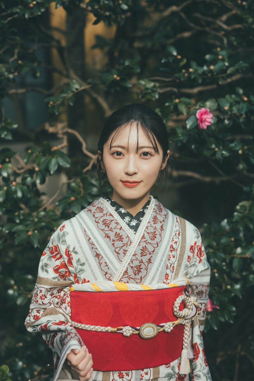 出所：株式会社東京ニュース通信社「今年度は乃木坂46・筒井あやめが表紙に決定！　“ハタチ”の美女10人による「20±SWEET2025 JANUARY」を1月10日(金)に発売＆第１弾ラインナップ発表！」