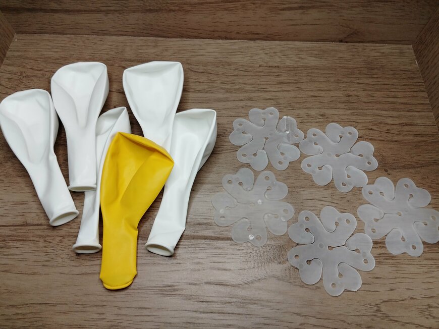 筆者撮影（セリア、フラワーバルーンクリップ）