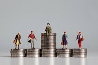 【新NISA】50歳から65歳まで「毎月5万円」積立投資したら資産はいくら増える？シミュレーション！