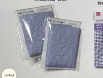【100均】セリアとダイソーの“圧着キルト”でパソコンケースを手作り！“ハート柄×ギンガムチェックがかわいい”仕立てが約3万回再生、S・Lサイズの寸法も紹介