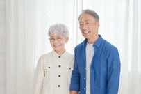 厚生年金「加給年金」の対象者とは？令和8年度は年最大約42万円「いつまでもらえる？」加給年金が止まるとき