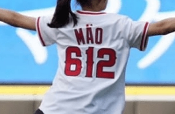 島田麻央がメジャーリーグで始球式。華麗な回転投法に大歓声！本人は大谷翔平の大ファン「カッコよすぎる」「ノーバンは凄い」