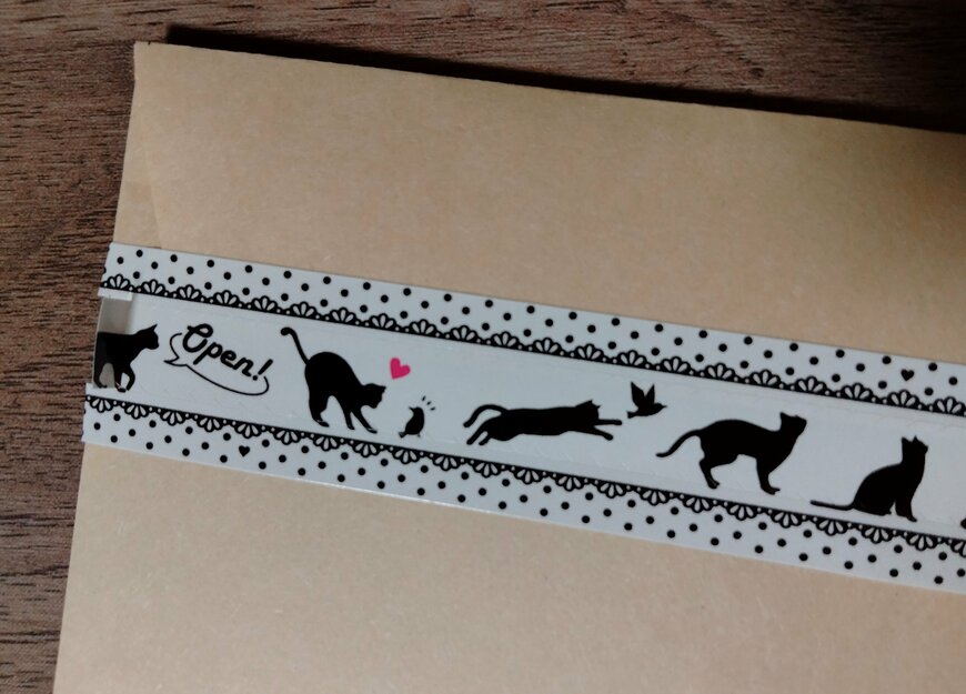 筆者撮影：ダイソー、ジッパーシール（CATS）