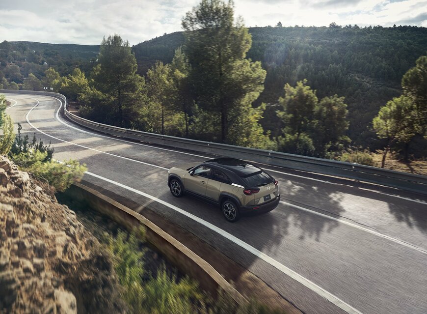 出所：マツダ株式会社公式サイト画像