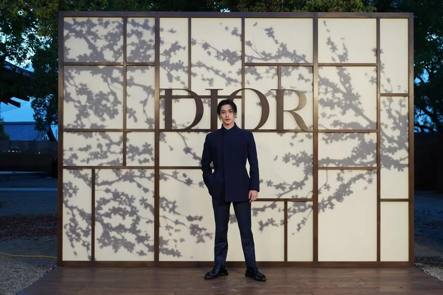 出所：クリスチャン・ディオール合同会社「【DIOR】2025年フォール コレクションを京都・東寺の庭園で発表」
