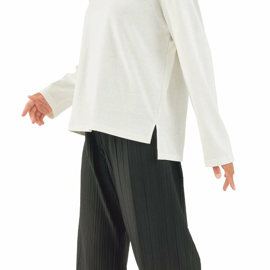 出所：ワークマン公式　レディースサーバーコットンプルオーバー