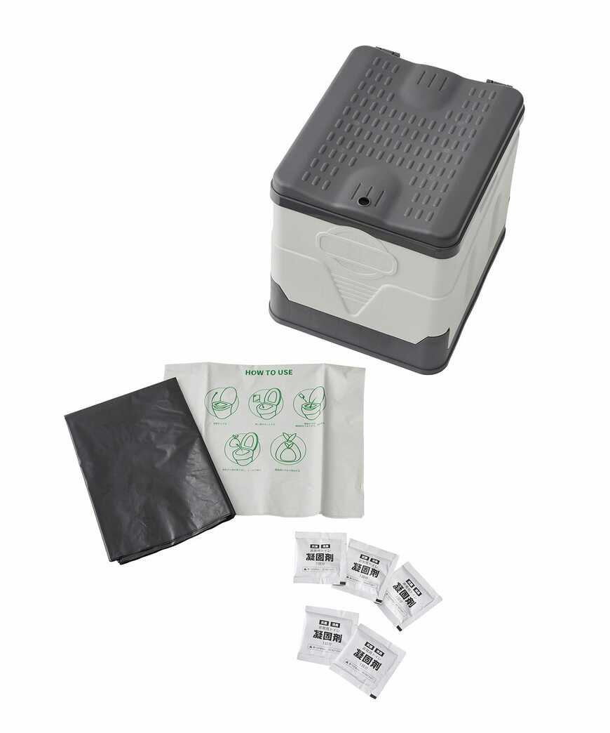 3COINS公式オンラインストア「WEB限定商品》折りたたみ非常用トイレ／SOBANI」