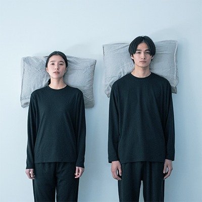 出所：ローソン公式　Recoverypro Lab. 疲労回復ルームウェア 長袖・ロングパンツ／ブラック／L・XL （単品）