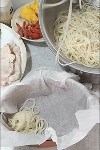 【男子高校生弁当】ぷるぷる冷しゃぶでボリュームアップした「ひやむぎ弁当」が話題