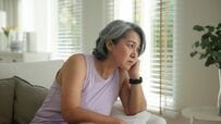 【8月14日は年金支給日】厚生年金で「月10万円に届かない人」の割合は？高齢者世帯の52.1％が「生活が苦しい」…夫婦世帯・単身世帯ともに収支赤字となる年金生活