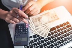 年収350万円でも年間100万円貯金！ 年収別・貯まる人のお金の使い方