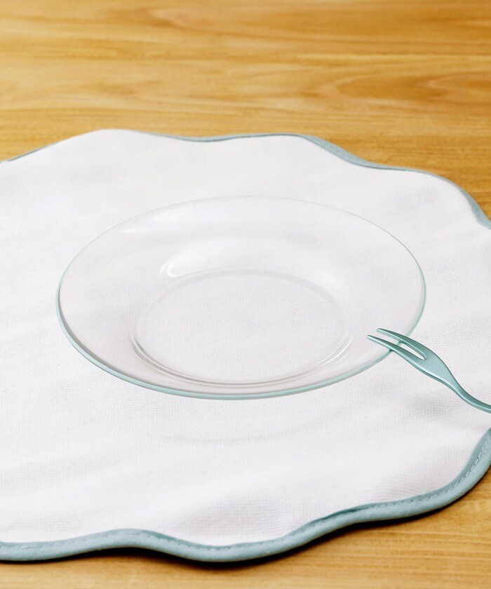 ケーキやプリンなどデザートを盛り付けるのにぴったり