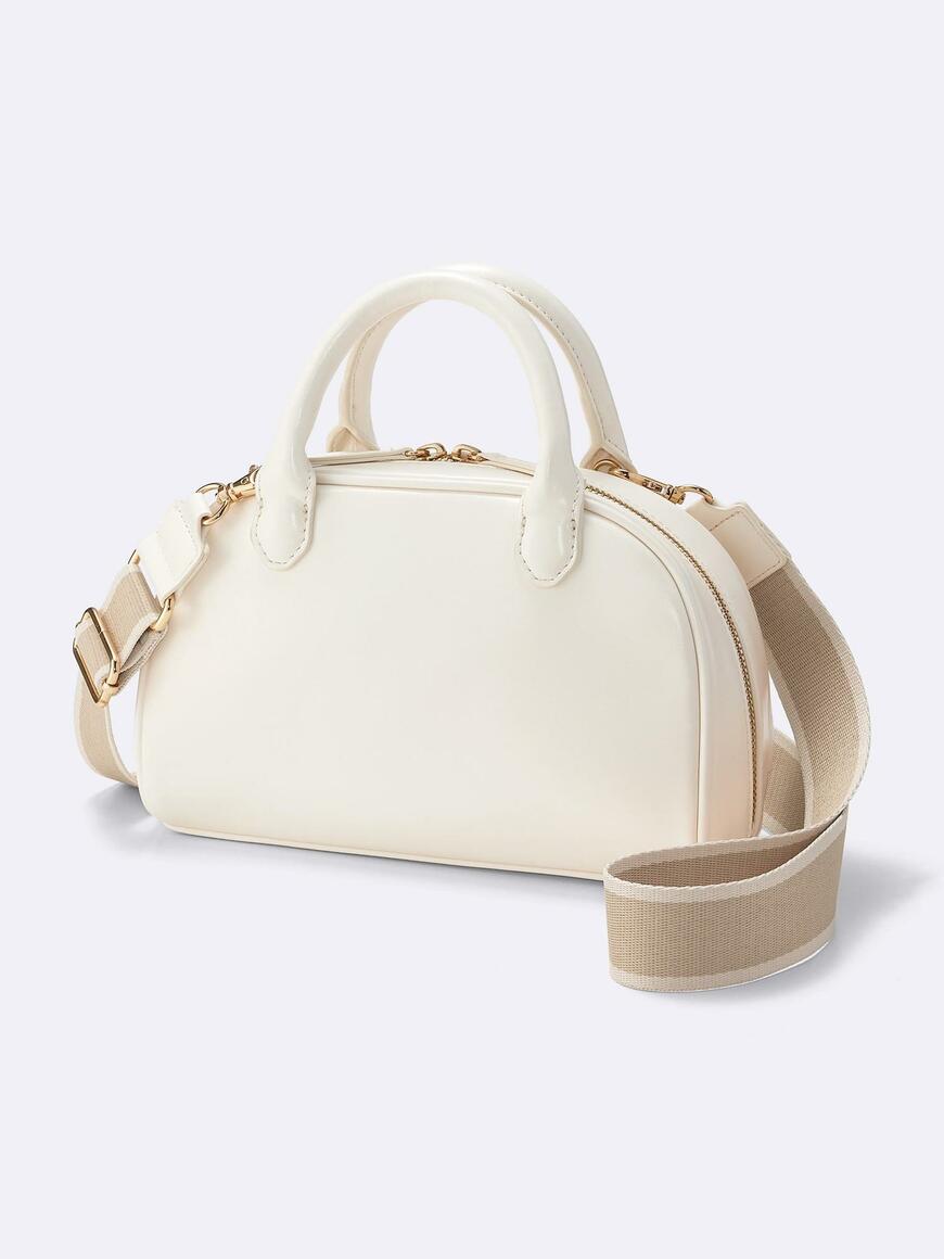 出所：GU公式 ボーリングバッグ