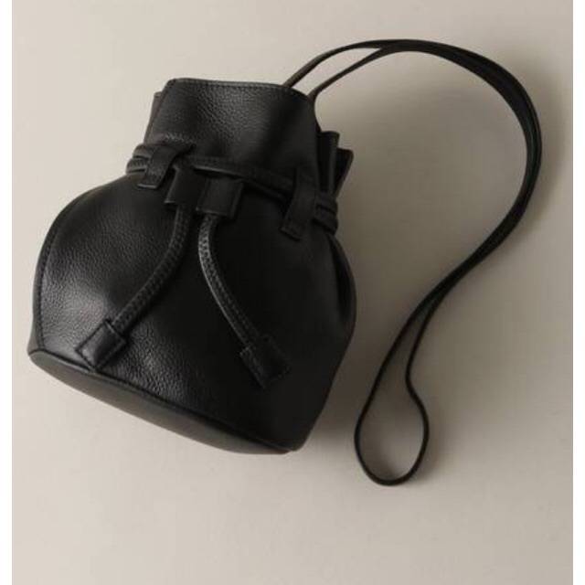 THE DILETTANTE - DRAWING POCHETTE ¥18,700（税込）