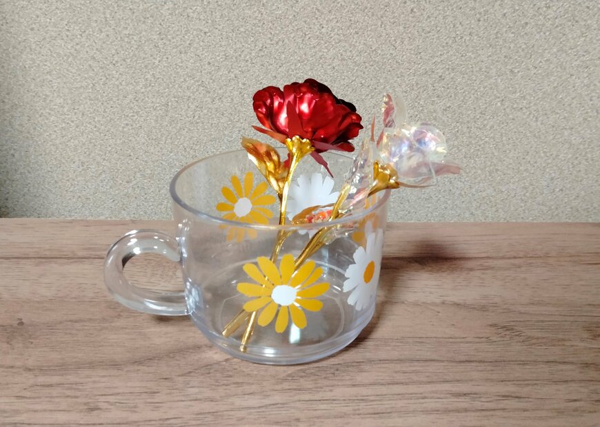 筆者撮影（セリア、クリアマグカップ 1P レトロフラワー）