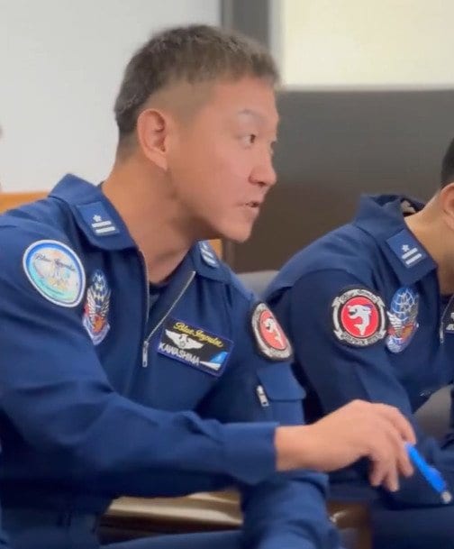 【展示飛行に密着】「見てるだけで目が回る」パイロット目線の迫力映像とそれを支える整備員の仕事に3万2000いいね！