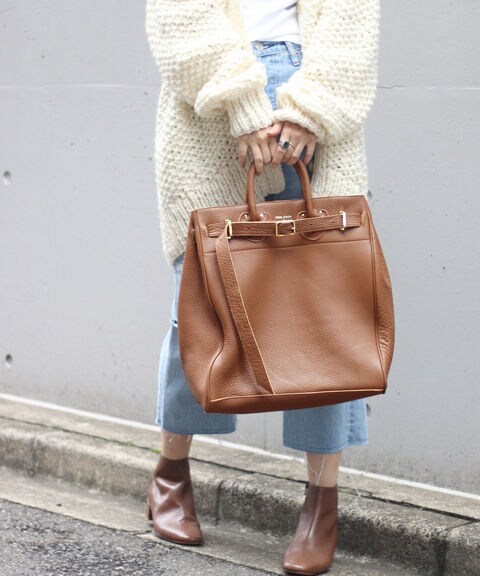 YOUNG＆OLSEN - 別注エンボスレザートート5 ¥48,600（税込）