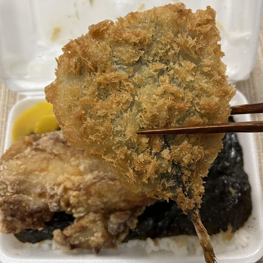 ふわっとした身が特徴のアジフライ