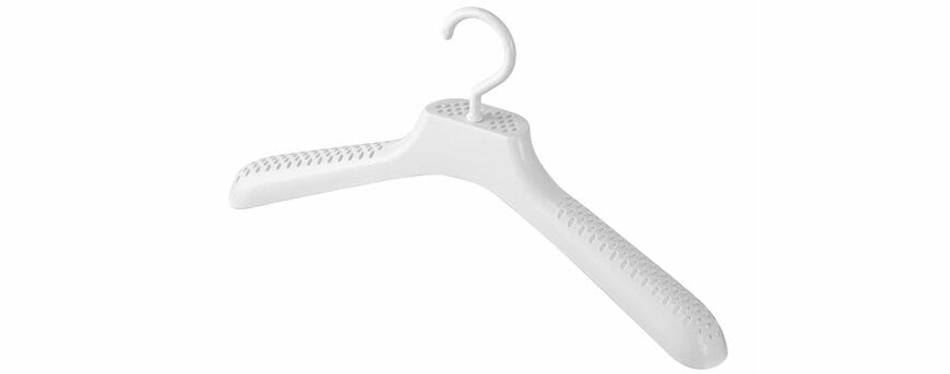 ニトリ公式 乾きやすい消臭剤入りハンガー3本セット(ハンガー横長)